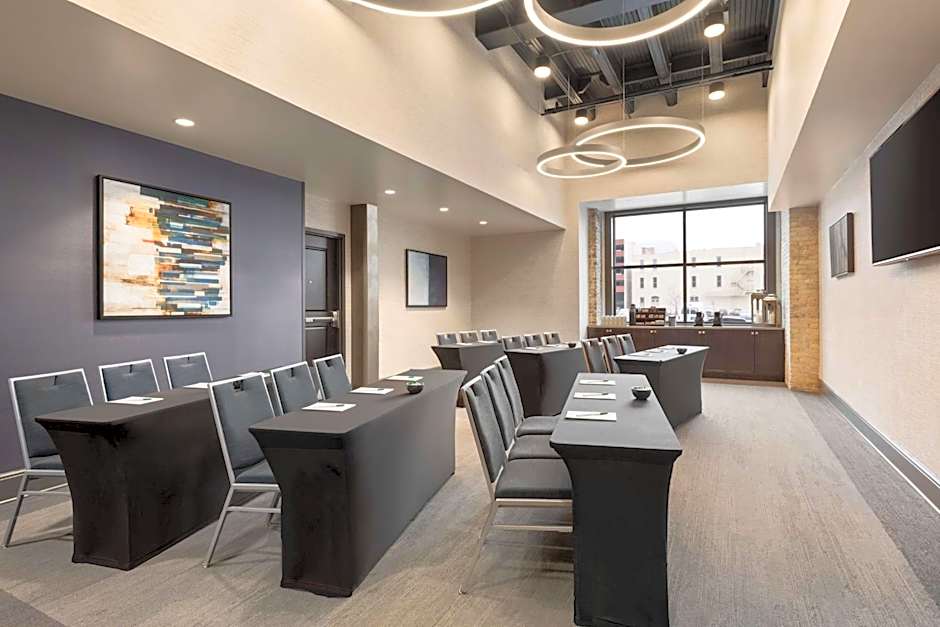 Homewood Suites By Hilton Milwaukee Downtown
