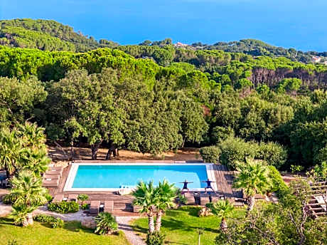 Vallegrande Nature Resort by Geocharme