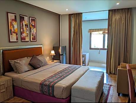 Pool view room