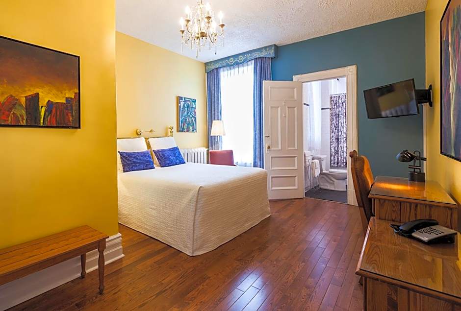 Photo 1 of 7 of Comfort 1 Queen Bed