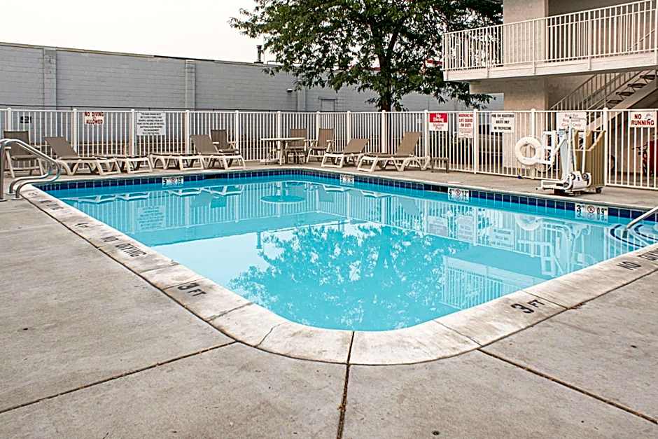 Motel 6-Kalispell, MT