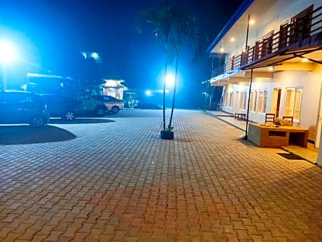 Hotel Himalayan inn