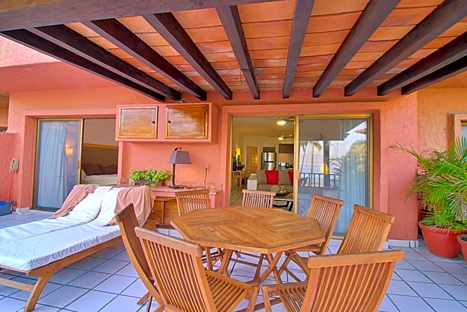 Hermoso alojamiento en los Tules, frente al mar en medio de hermosos jardines, es Unico!!!