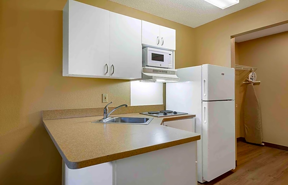 Extended Stay America Suites - St. Petersburg - Clearwater - Executive Dr.
