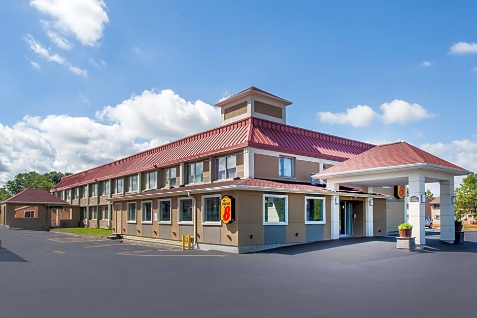 Super 8 by Wyndham Hamburg