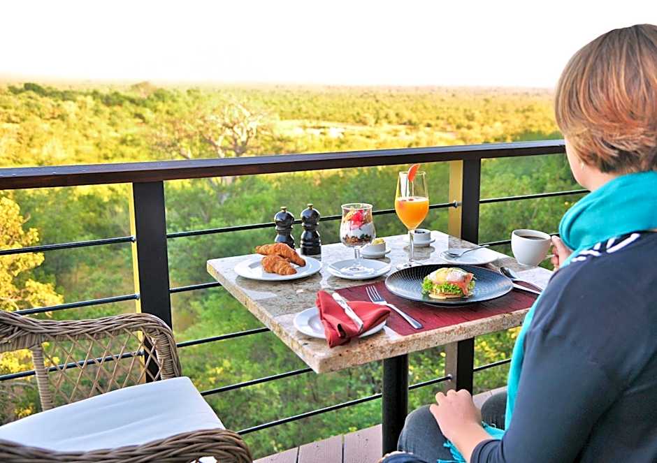 Victoria Falls Safari Club