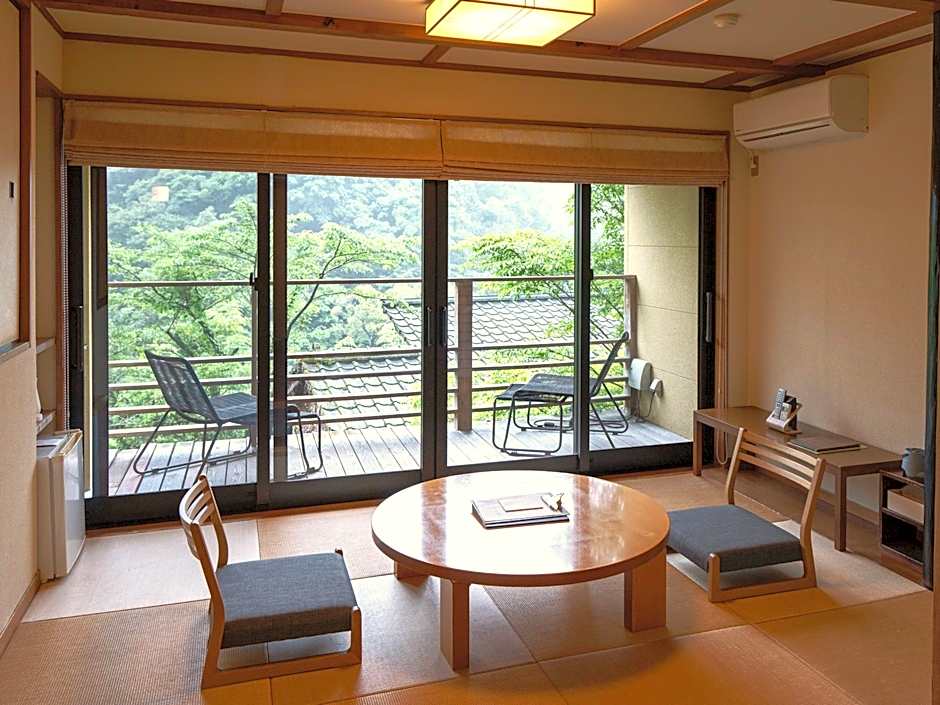 Kirishima Momijidani Seiryuso