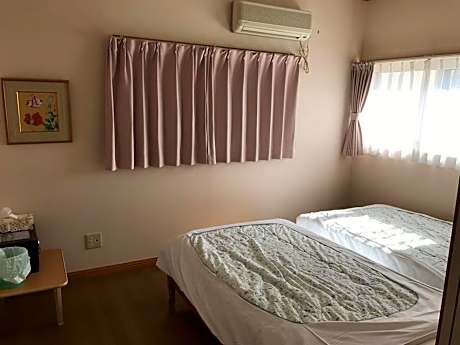 Twin Room with Shared Toilet
