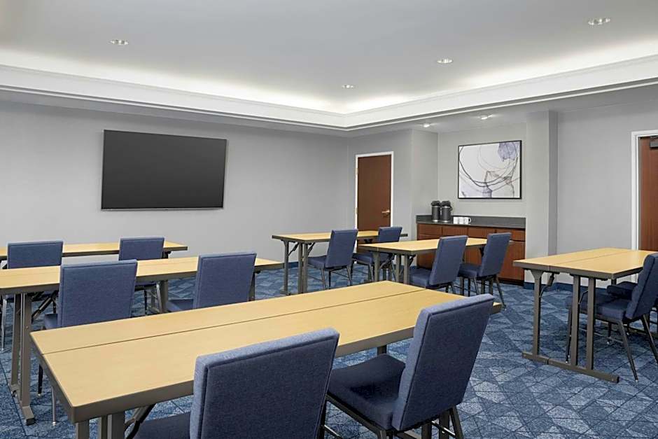 Courtyard by Marriott Lakeland
