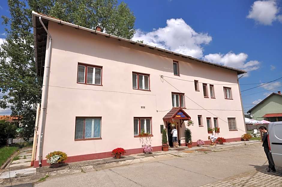 Kalcit Tourist Motel