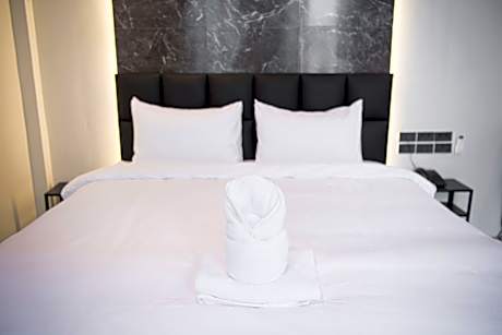 Double Room with Pool View