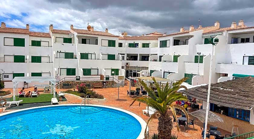 Apartamentos Alondras Park