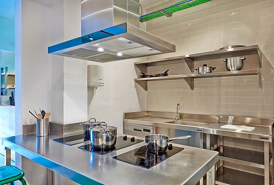 HOLA HOSTAL COLLBLANC