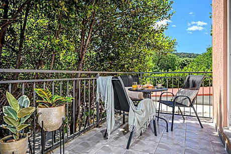 Comfort Triple Room with Shower