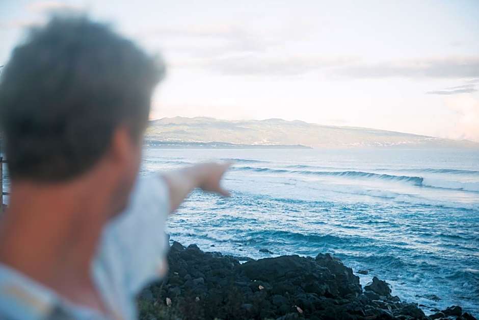 SALT LIPS - Azores Surf Experience