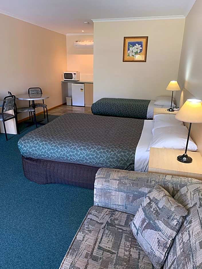 Arthur Phillip Motor Inn