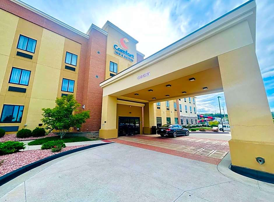 Comfort Inn & Suites Shawnee - Kansas City