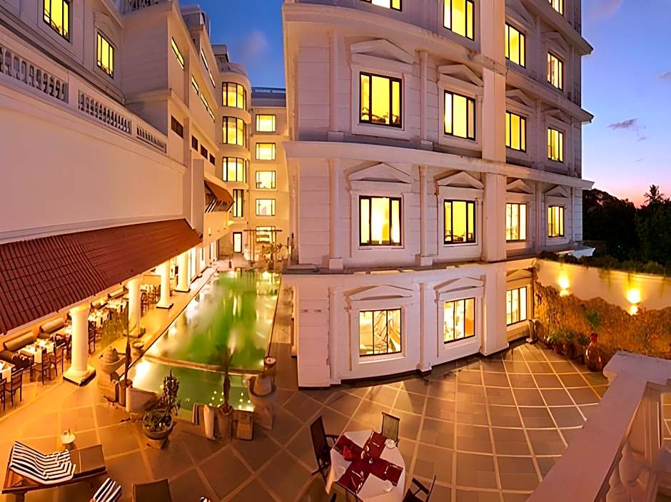 Anandha Inn Convention Centre and Suites