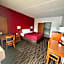 Econo Lodge Inn & Suites