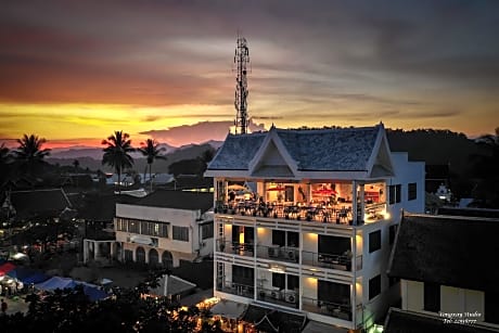 Indigo House Hotel