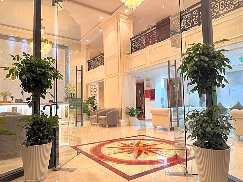 Nature Hotel - Pham Hong Thai