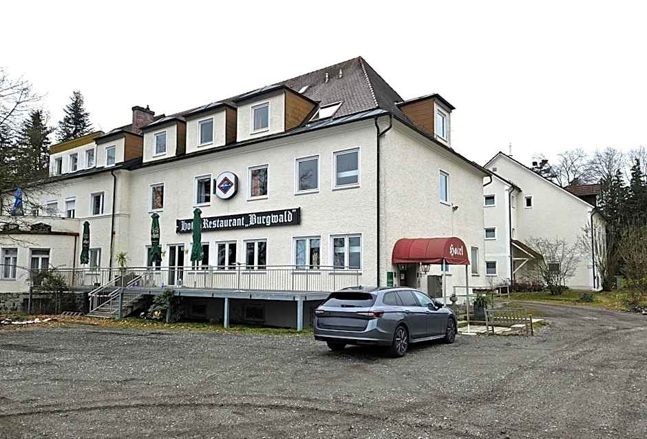 Hotel BURGWALD