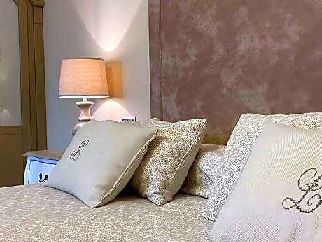 King Suite with Spa Bath