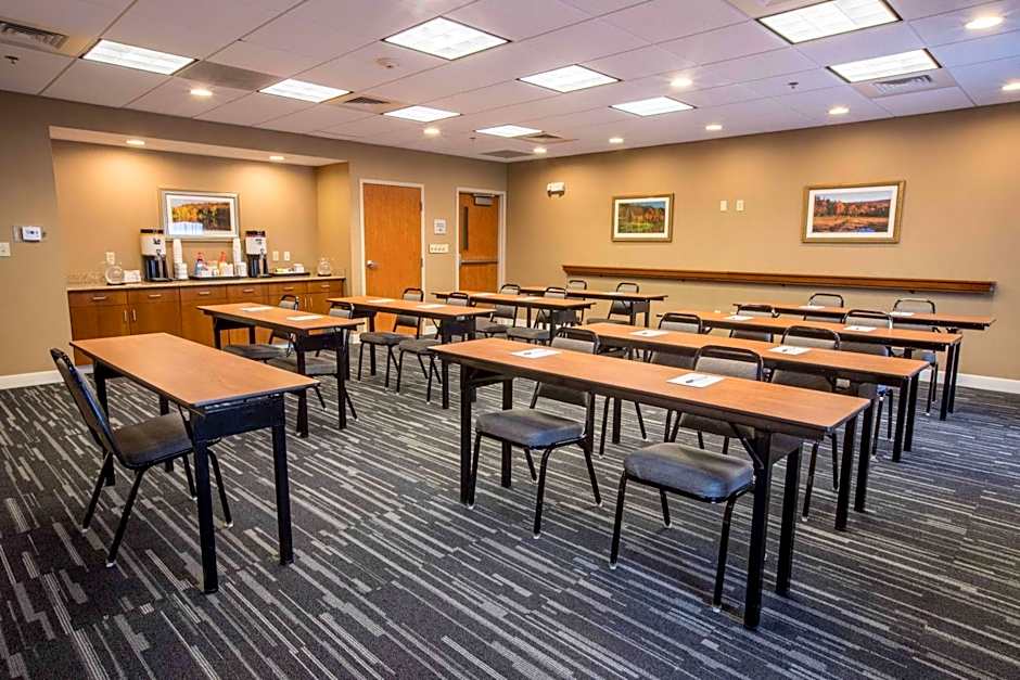Hampton Inn By Hilton & Suites Tilton