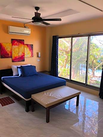 King Suite with Sea View