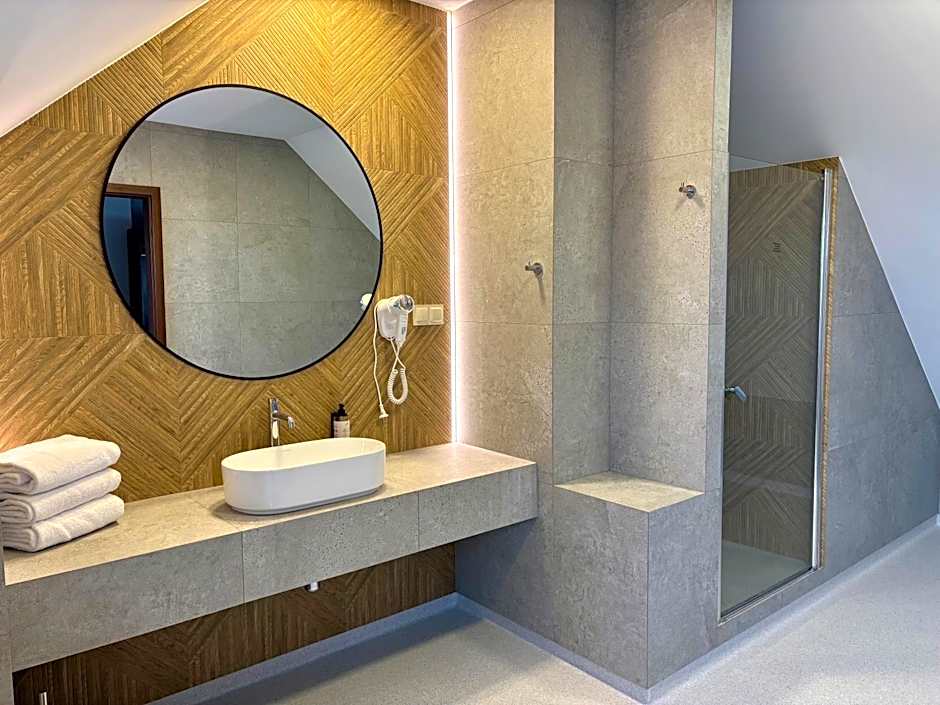 Hotel Fero Express POKOJE KLIMATYZOWANE AC