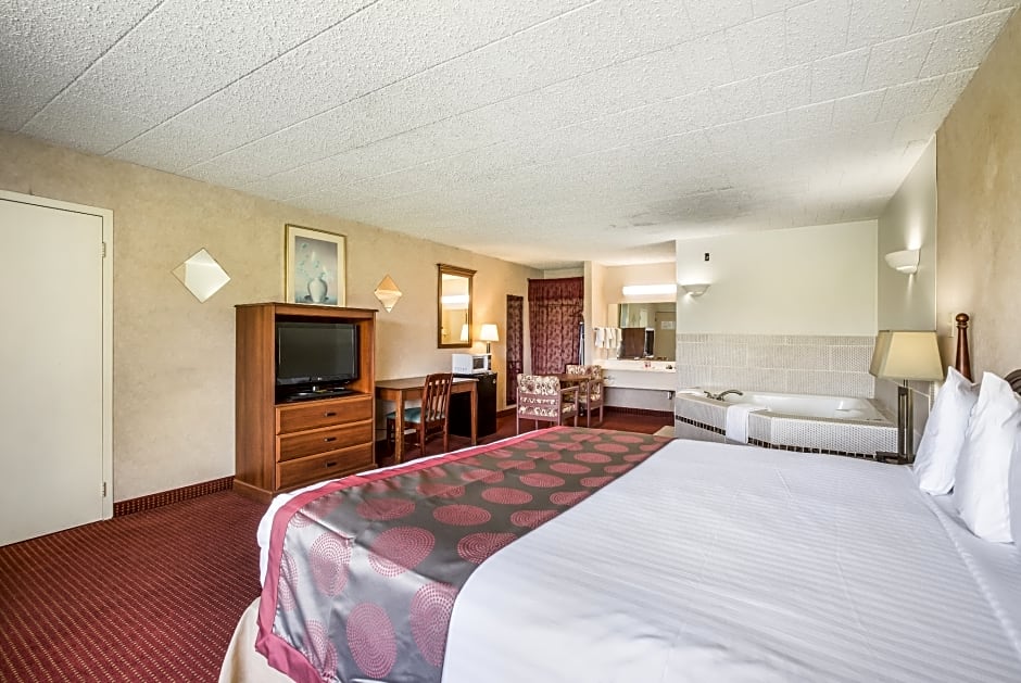 Red Carpet Inn and Suites Hazleton PA