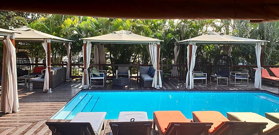 The Tree Top Village Urban Glamping