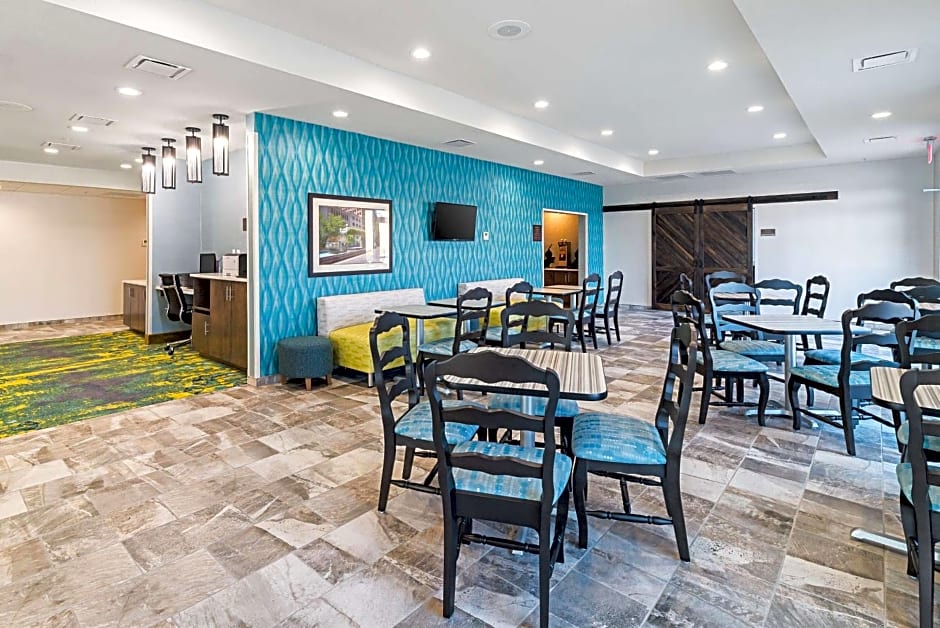Comfort Inn & Suites Oklahoma City near Bricktown