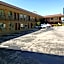 Super 7 Inn