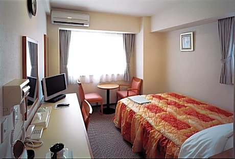 Large Double Room - Non-Smoking