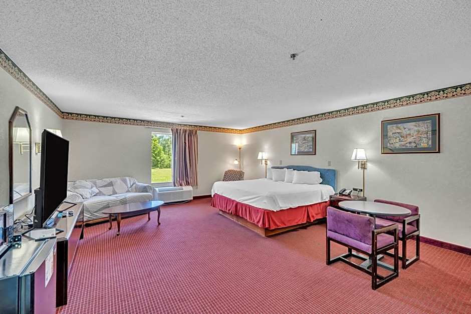 Photo 1 of 8 of 1 King Bed