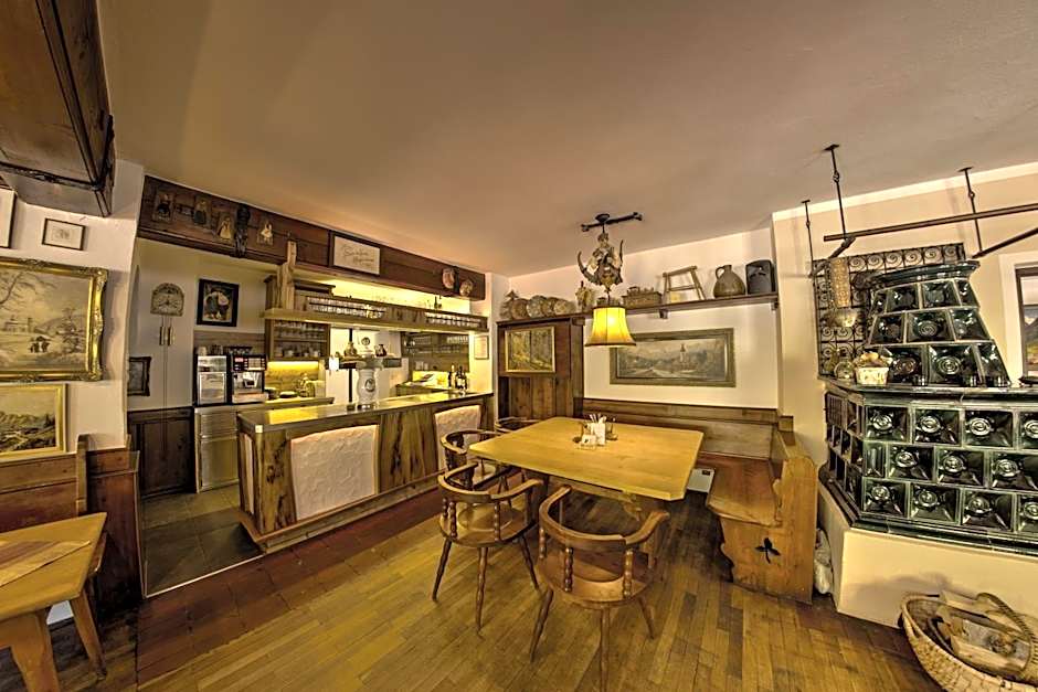 Wirtshaus und Pension Hocheck