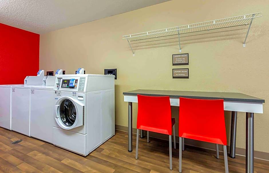 Extended Stay America Suites - Rockford - I-90