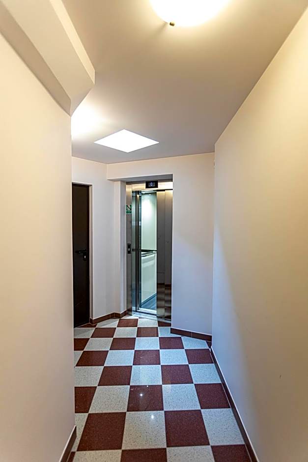 ZEPPELIN APARTMENTS Simple Acomodation