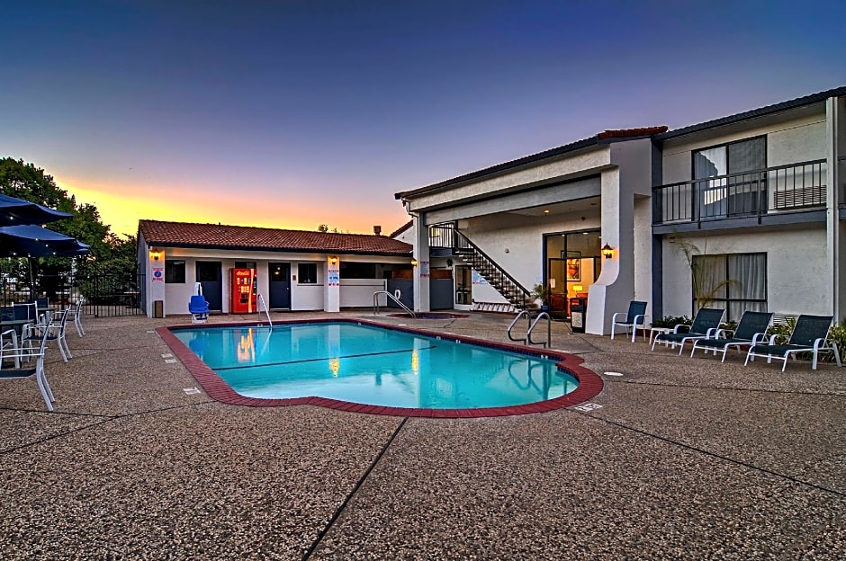 Quality Inn & Suites South San Jose / Morgan Hill