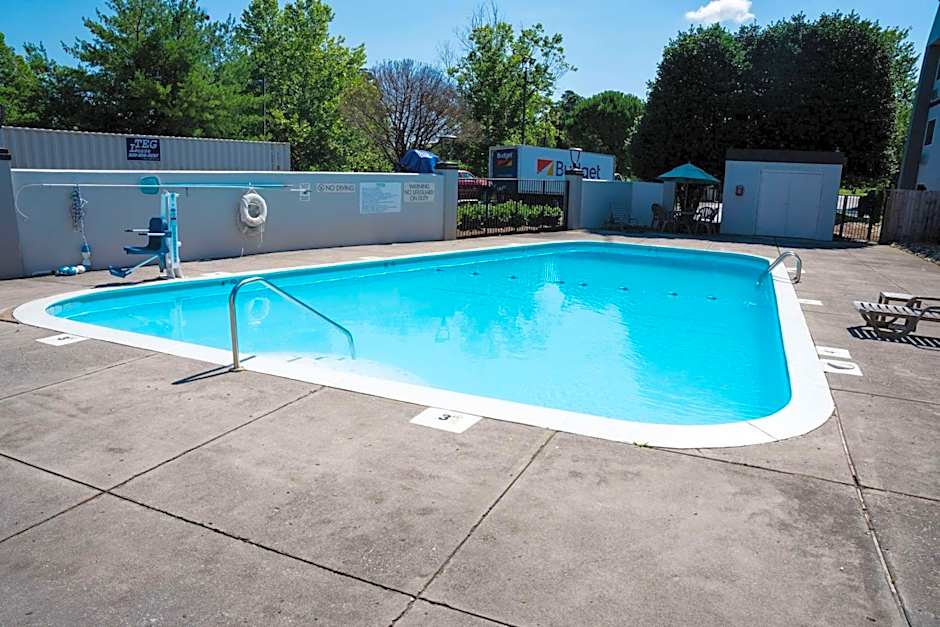 Sleep Inn & Suites West Knoxville