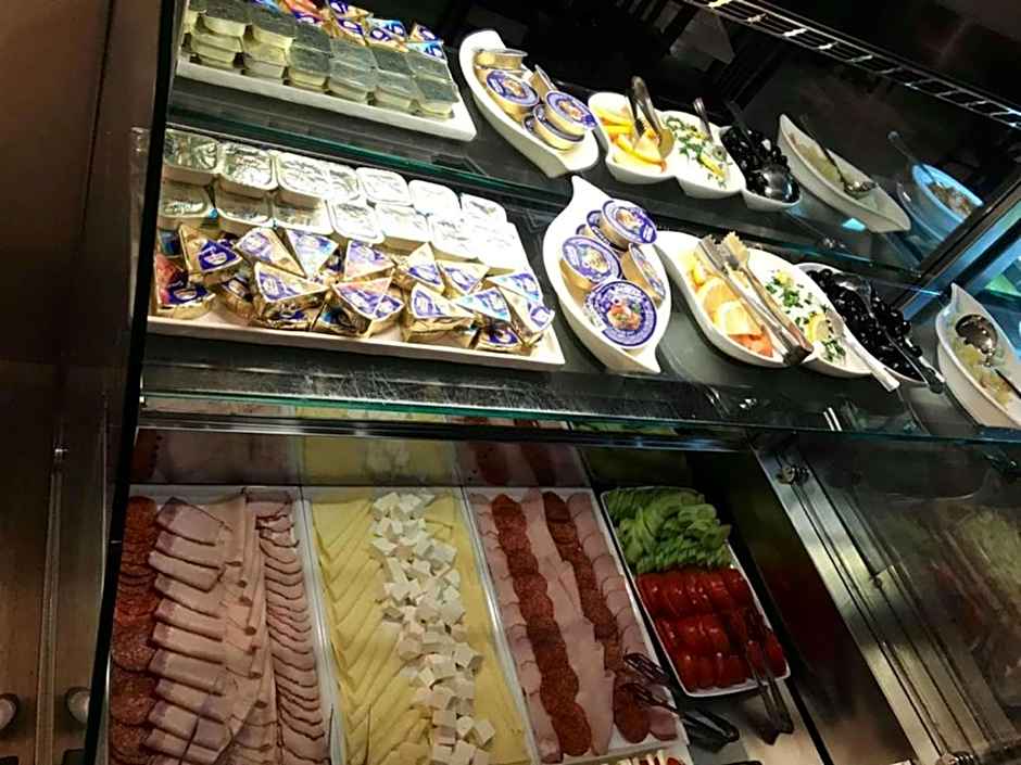 Best Western Plus Lido Hotel