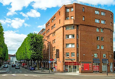 B&B HOTEL Lille Roubaix Centre Grand-Place