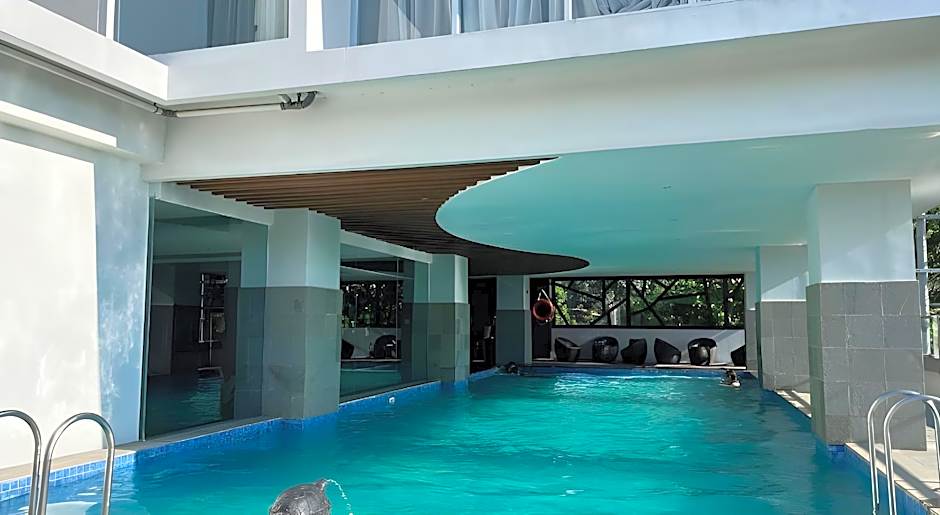 Rogers Hotel Manado