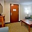 Holiday Inn Express Hotel & Suites Fredericksburg