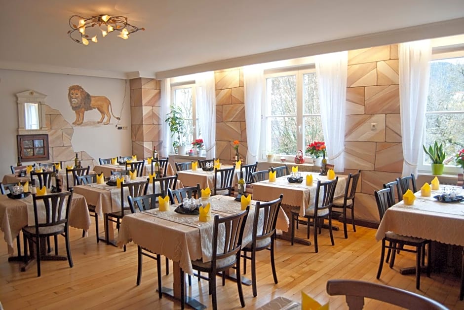 Gasthaus zum Löwen - Restaurant Akropolis