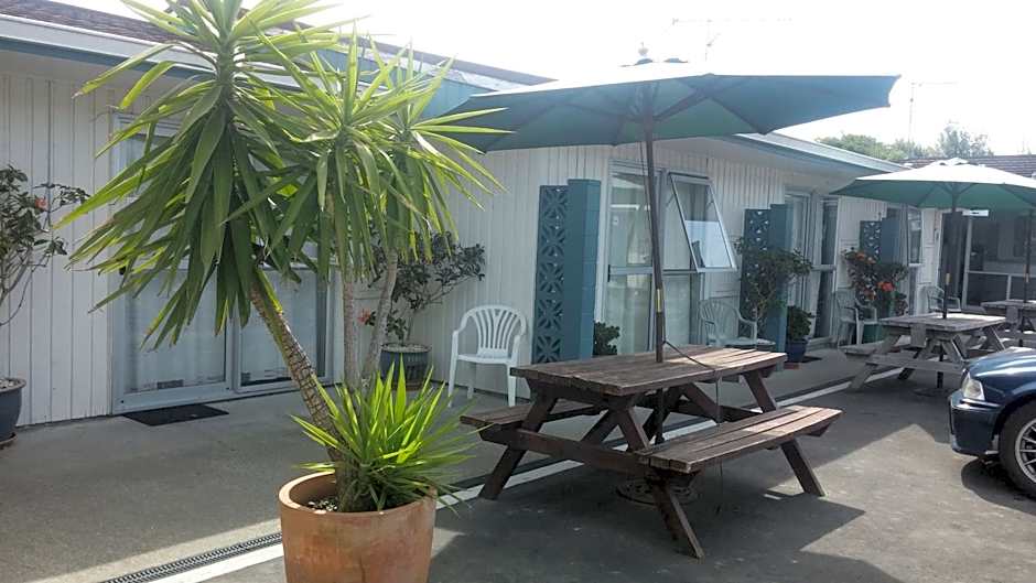 Raymar Motor Inn