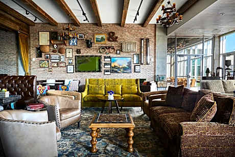 The Stella Hotel, Autograph Collection