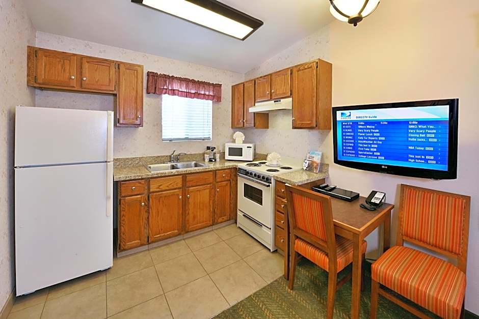 Lamplighter Inn & Suites at SDSU