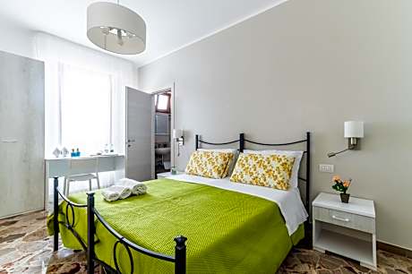 Triple Room with Bathroom